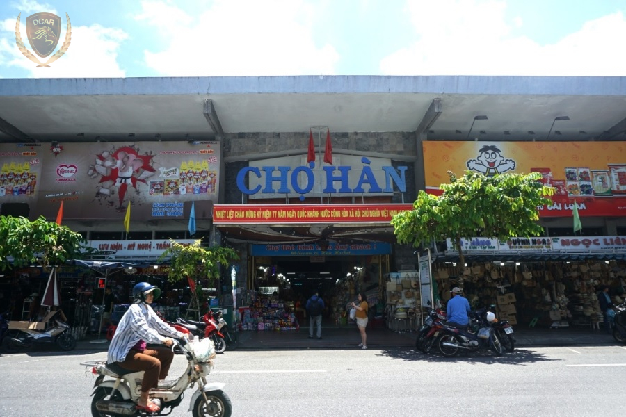 Han Market Da Nang - Vietnam Limousine Transfers
