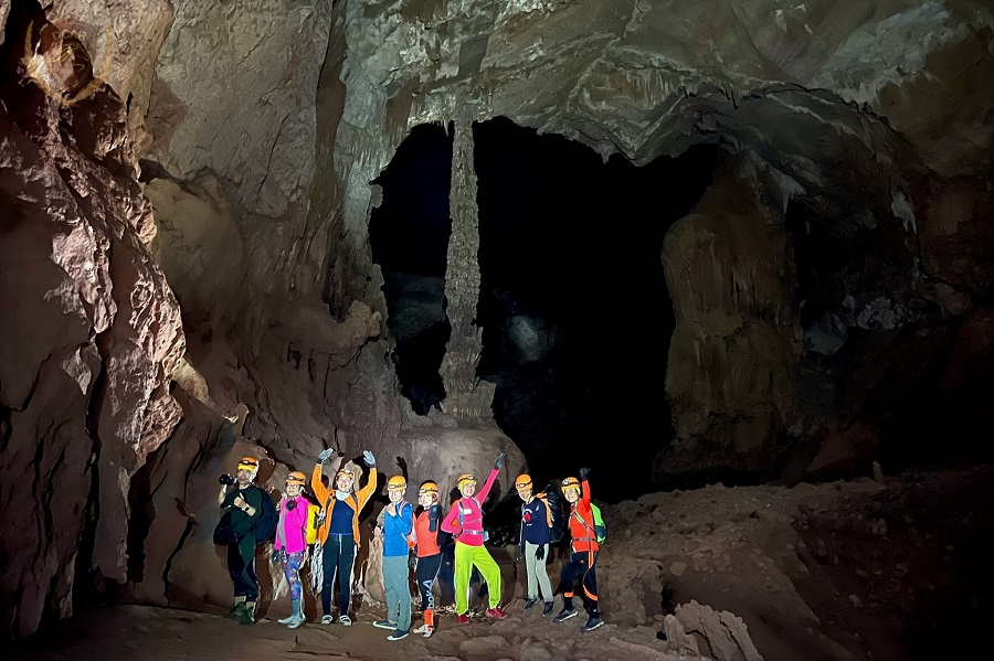 Tiger Cave Exploration - Vietnam Limousine Transfers