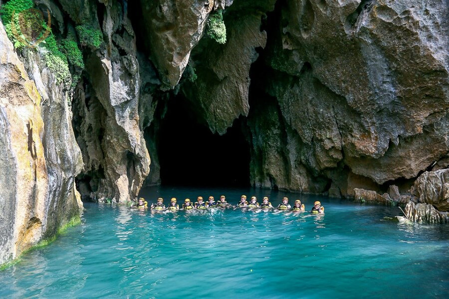 Hang E Cave Swimming - Vietnam Limousine Transfers