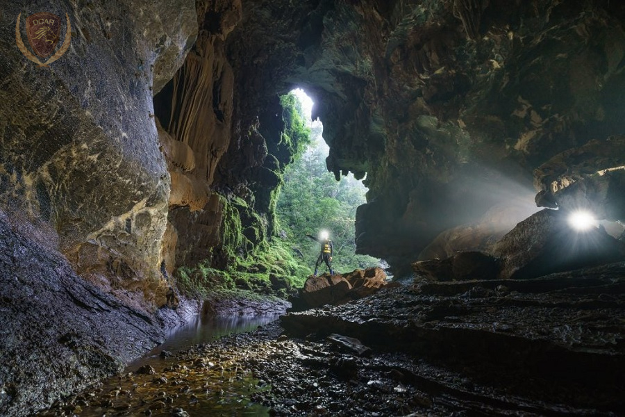 Tiger Cave Quang Binh - Vietnam Limousine Transfers