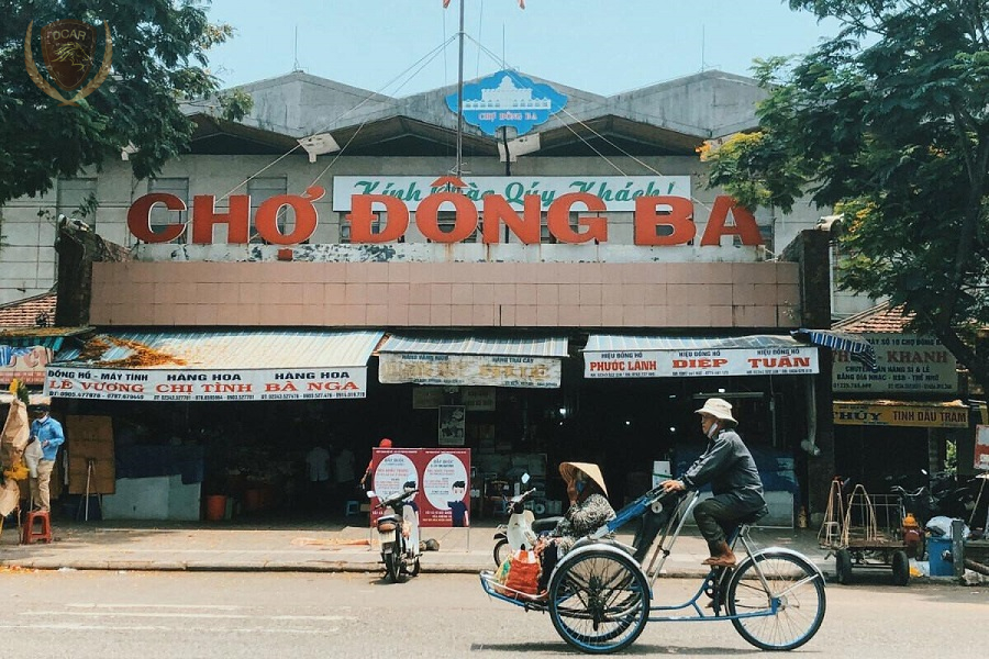 Hue Dong Ba Market - Vietnam Limousine Transfers