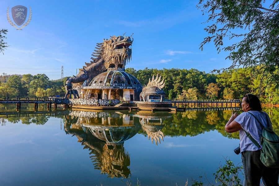 Thuy Tien Abandoned Water Park - Vietnam Limousine Transfers