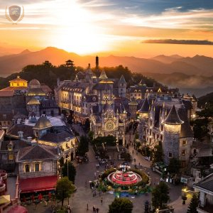 Limousine Hue To Ba Na Hills - Vietnam Limousine