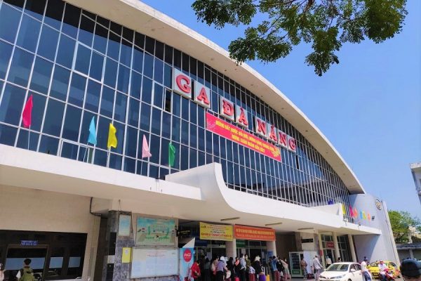 Da Nang Train Station - Vietnam Limousine