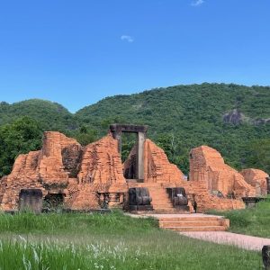 Hue To My Son Sanctuary Limousine - Vietnam Limousine