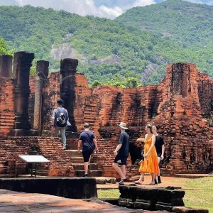 Hue To My Son Sanctuary Limousine Transfer - Vietnam Limousine