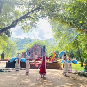 Hue To My Son Sanctuary By Limousine - Vietnam Limousine