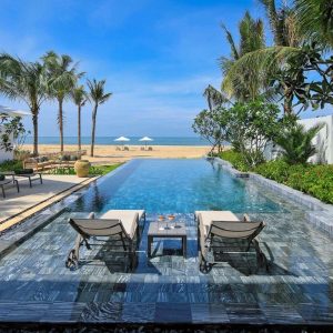 Nha Trang To Ho Tram Luxury Car - Vietnam Limousine