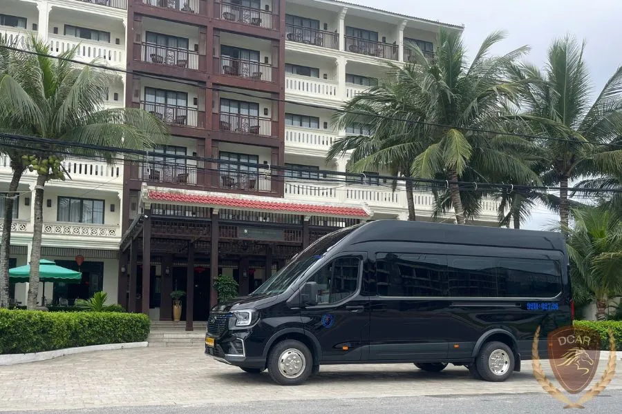 Ho Chi Minh To Moc Bai Border Luxury Car - Vietnam Limousine
