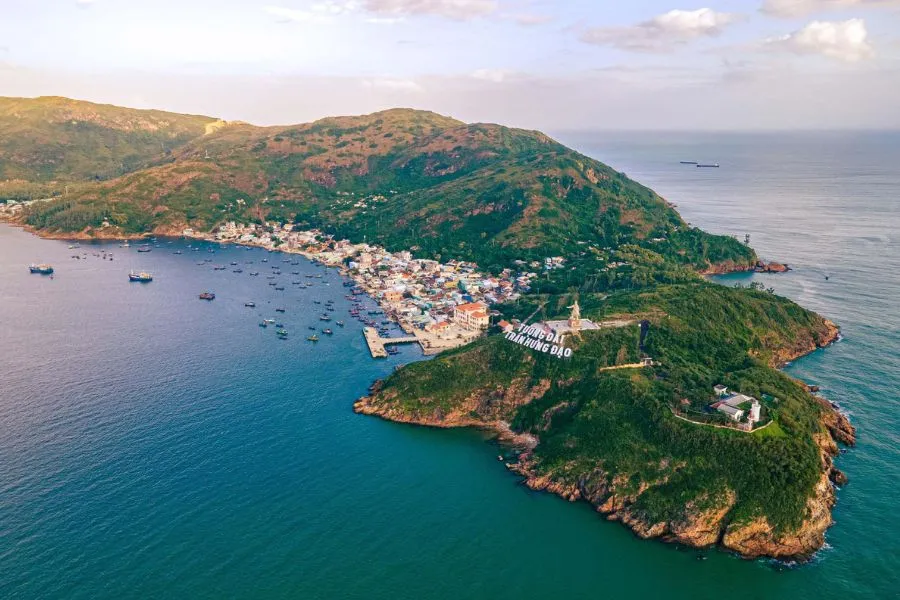 Ho Chi Minh To Quy Nhon Luxury Car - Vietnam Limousine