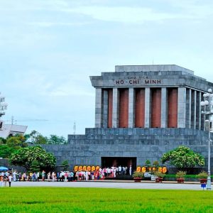 Phong Nha to Hanoi limousine - Vietnam Limousine