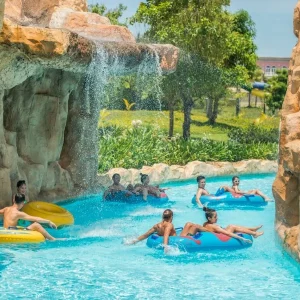 Hoi An To VinWonders Nam Hoi An Luxury Car - Vietnam Limousine