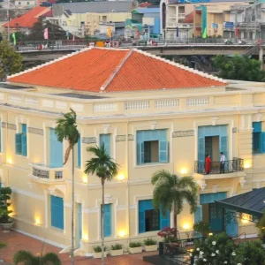 Saigon To Bac Lieu Limousine - Vietnam Limousine