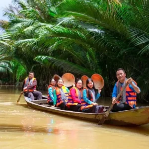 Ho Chi Minh To Vinh Long Luxury Car - Vietnam Limousine