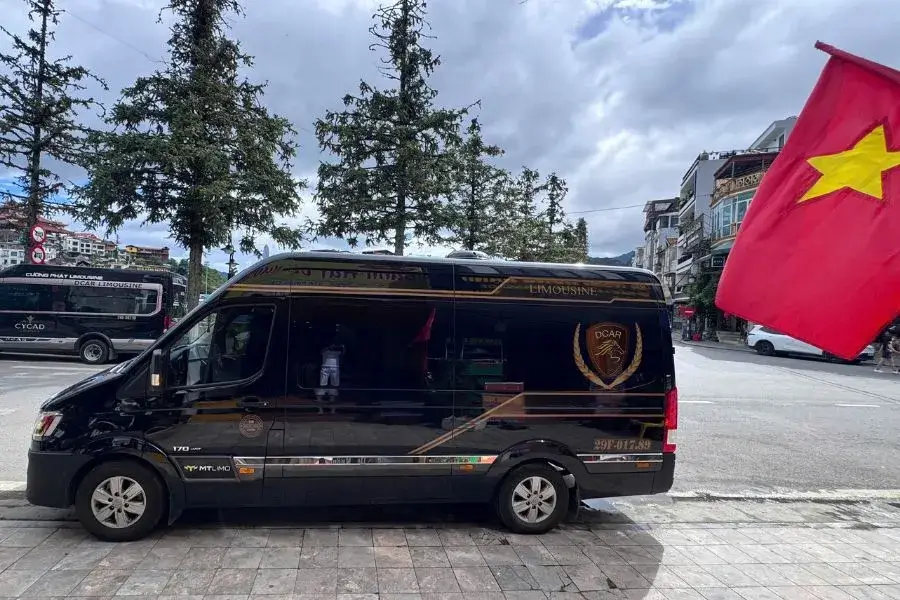 Private limousine from Hanoi to Sapa