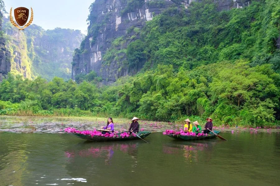 Ninh Binh to Moc Chau limousine - Vietnam Limousine