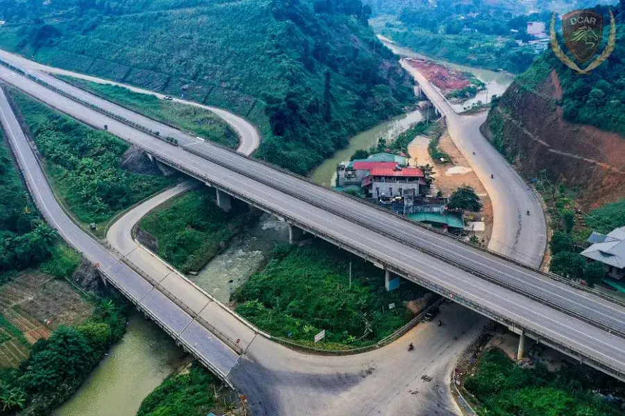Ninh Binh To Sapa Luxury Car - Vietnam Limousine