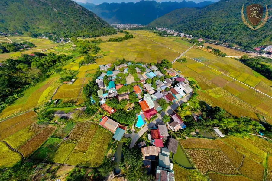 Ninh Binh To Mai Chau Limousine Service - Vietnam Limousine