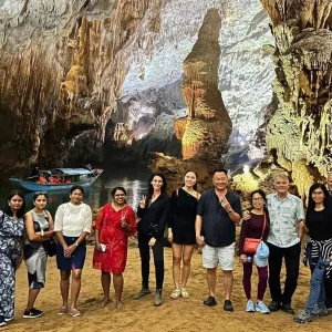 Ninh Binh to Phong Nha limousine - Vietnam Limousine