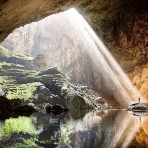 Ninh Binh to Phong Nha by luxury car - Vietnam Limousine