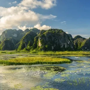 Ninh Binh to Cao Bang luxury car - Vietnam Limousine