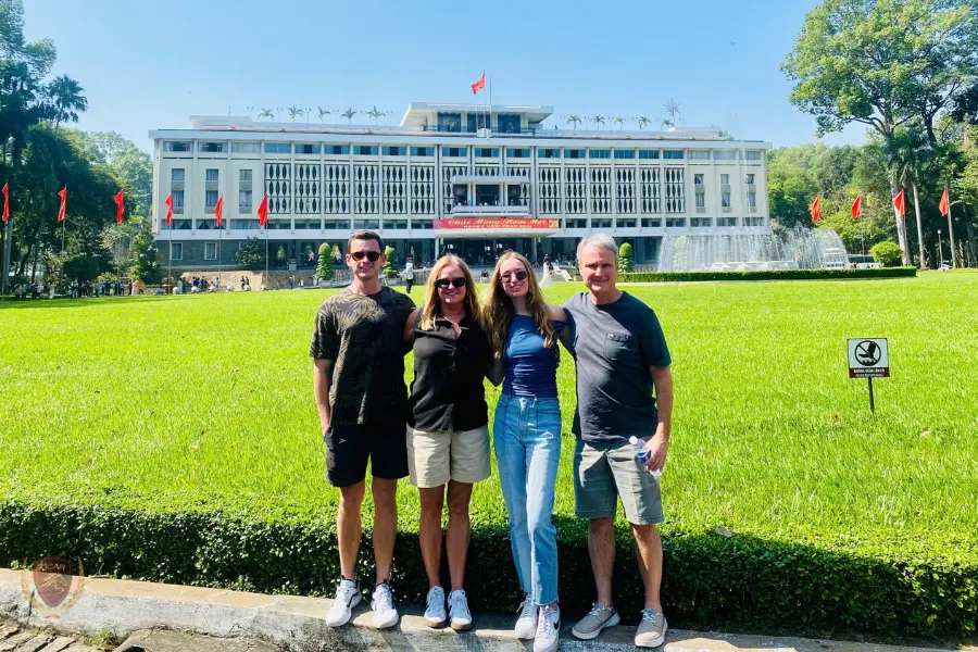 Cruise passengers at Reunification Palace in Ho Chi Minh City