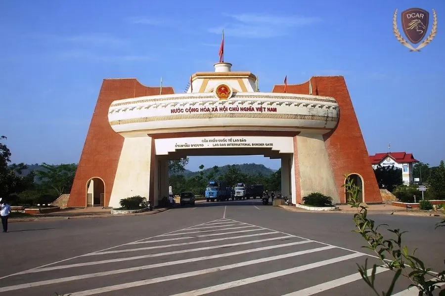 Phong Nha to Lao Bao Border Private Limousine - Vietnam Limousine
