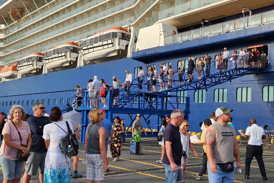 Cruise passengers getting off at Halong International Cruise Port
